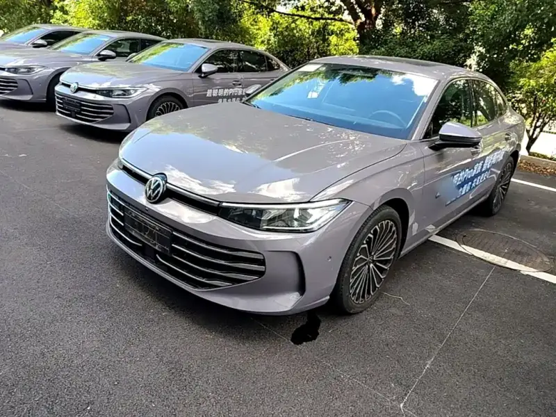 Volkswagen Passat, 2024