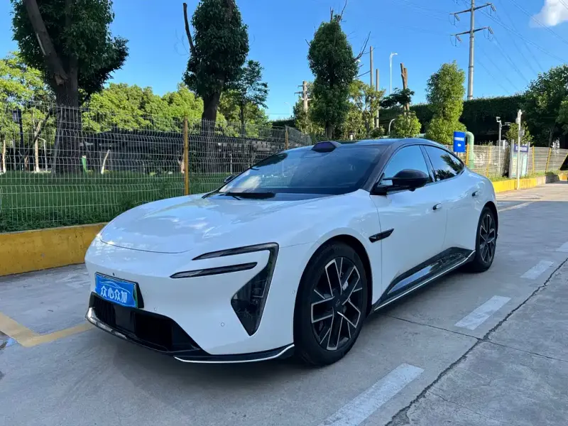 Avatr 06, 2025