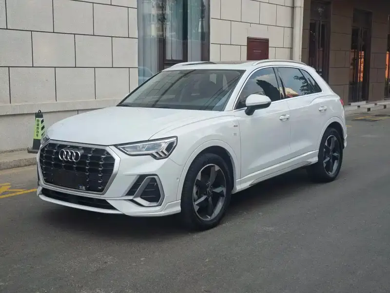 Audi Q3, 2022