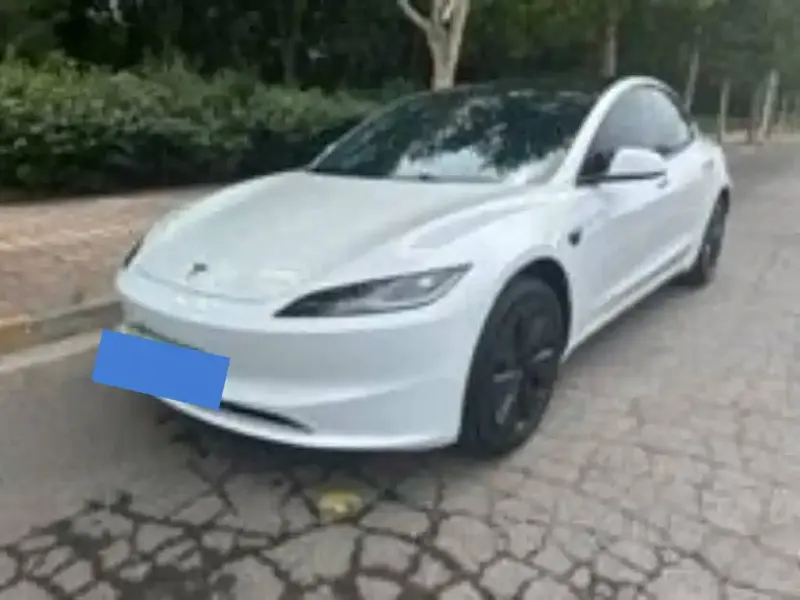 Tesla Model 3, 2026