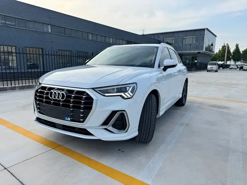 Audi Q3, 2022