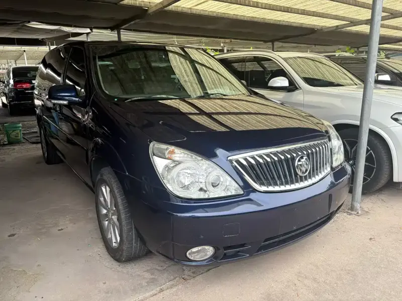 Buick GL8, 2015