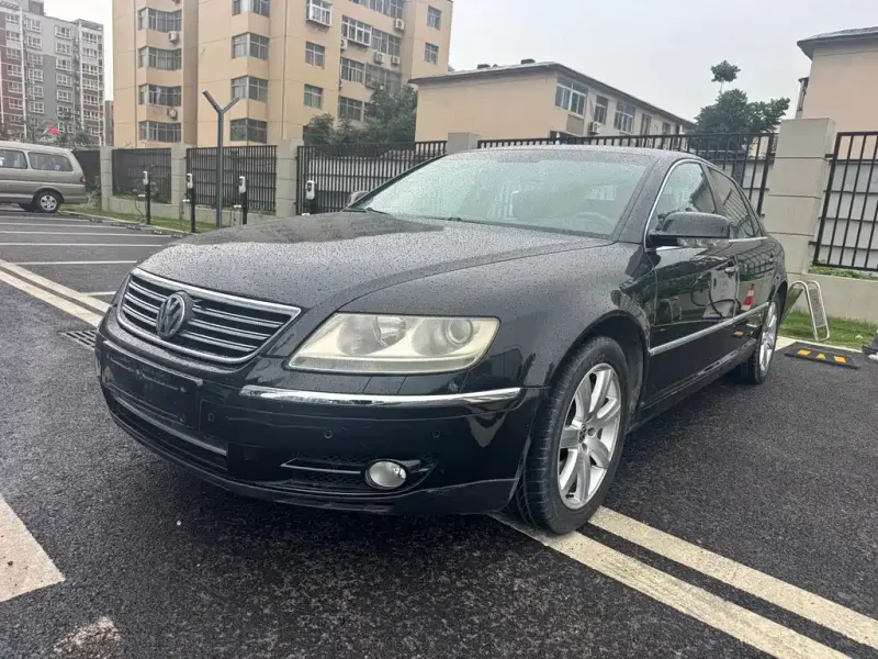 Volkswagen Phaeton, 2010