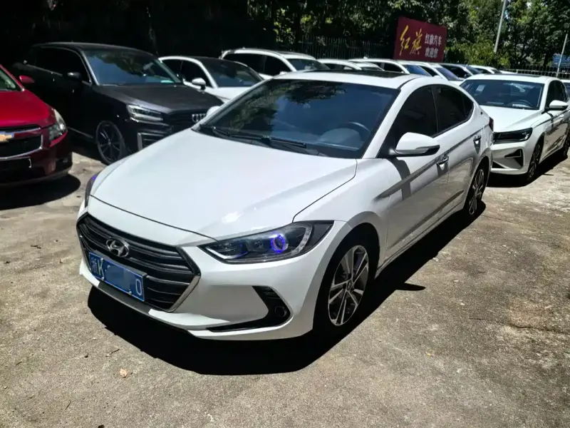 Hyundai Elantra, 2018