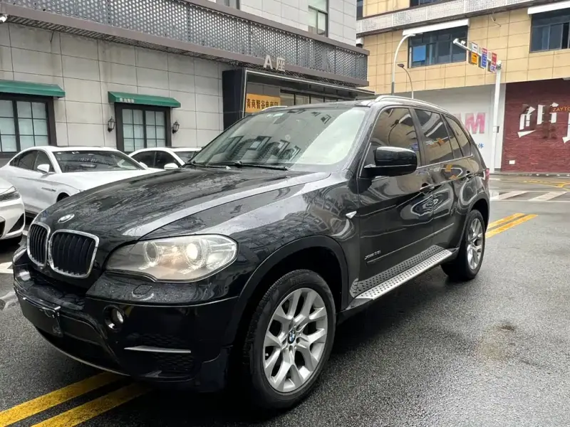 BMW X5 (Import), 2011