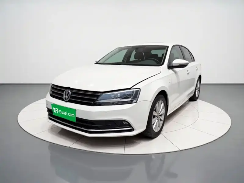 Volkswagen Sagitar, 2015