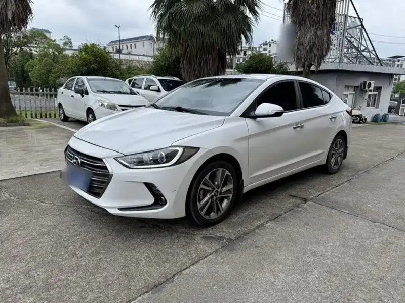Hyundai Elantra, 2019