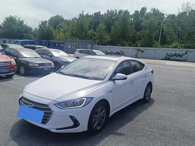 Hyundai Elantra, 2017