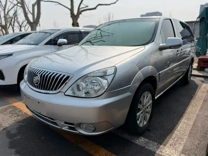 Buick GL8, 2016