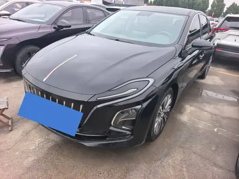 Hongqi E-QM5, 2022