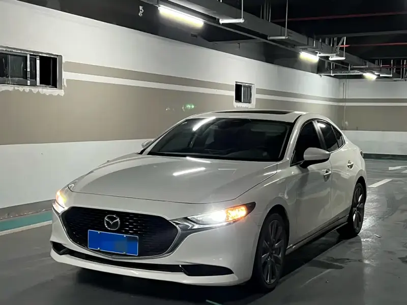 Mazda 3 Axela, 2023