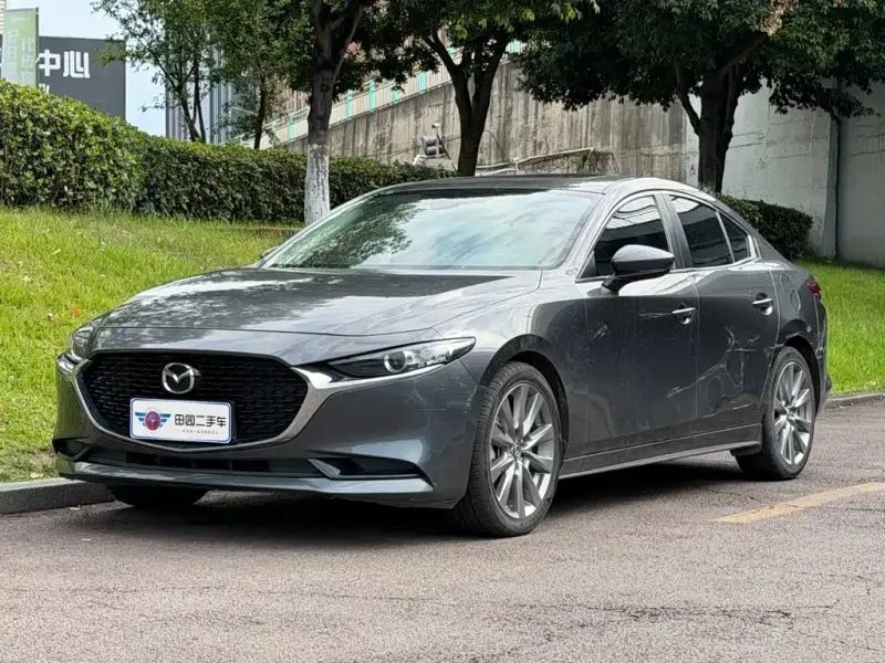 Mazda 3 Axela, 2022