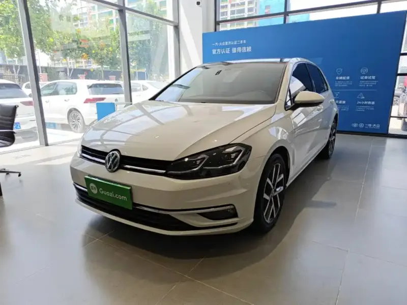 Volkswagen Golf, 2020