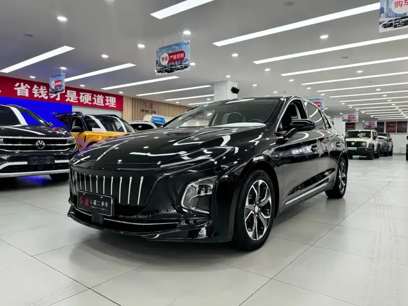 Hongqi E-QM5, 2023