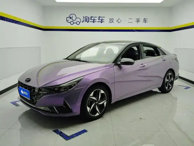 Hyundai Elantra, 2022