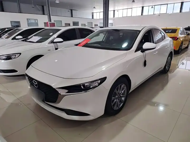 Mazda 3 Axela, 2022