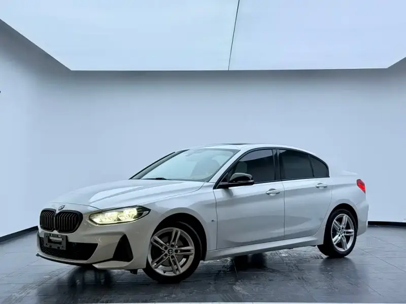 BMW 1 Series, 2021