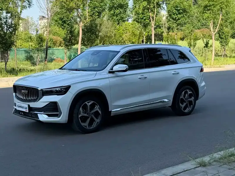 Geely Xingyue L, 2025
