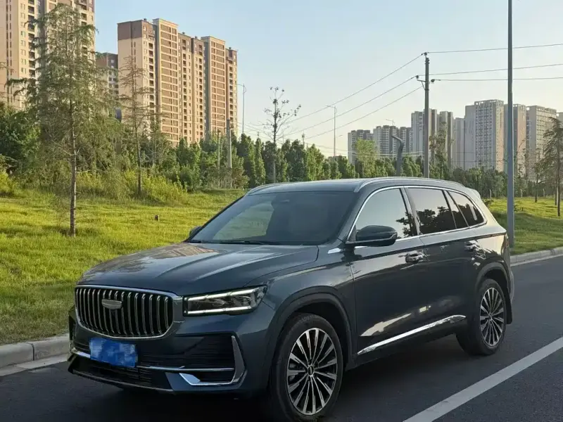 Geely Xingyue L, 2025