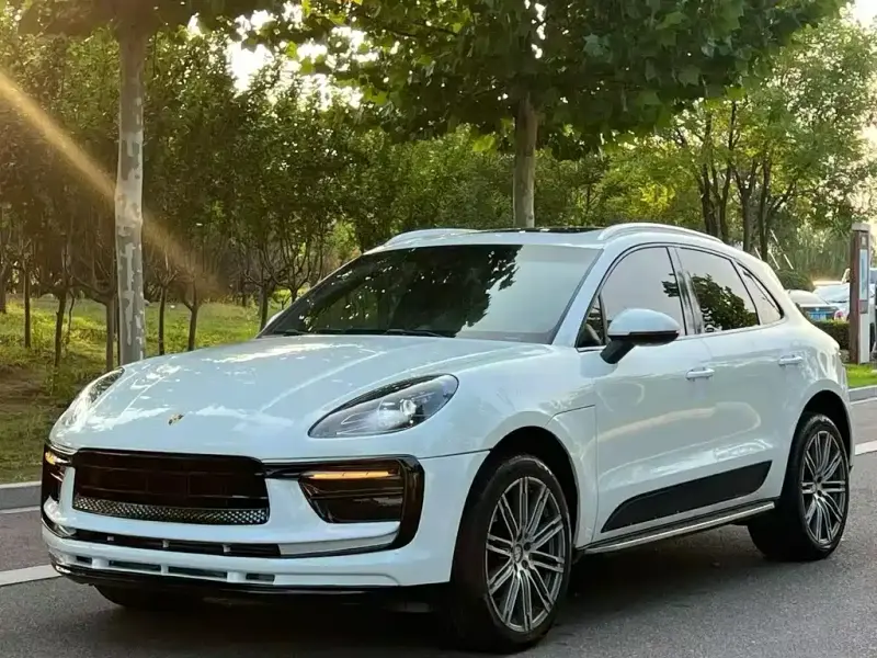 Porsche Macan, 2015