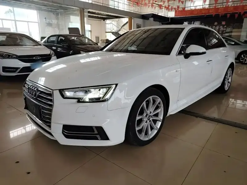 Audi A4L, 2018