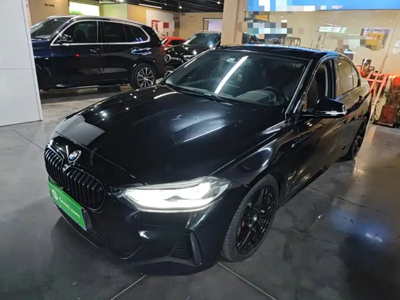 BMW 1 Series, 2022