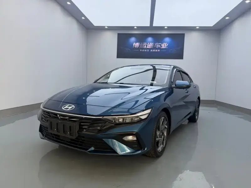 Hyundai Elantra, 2024