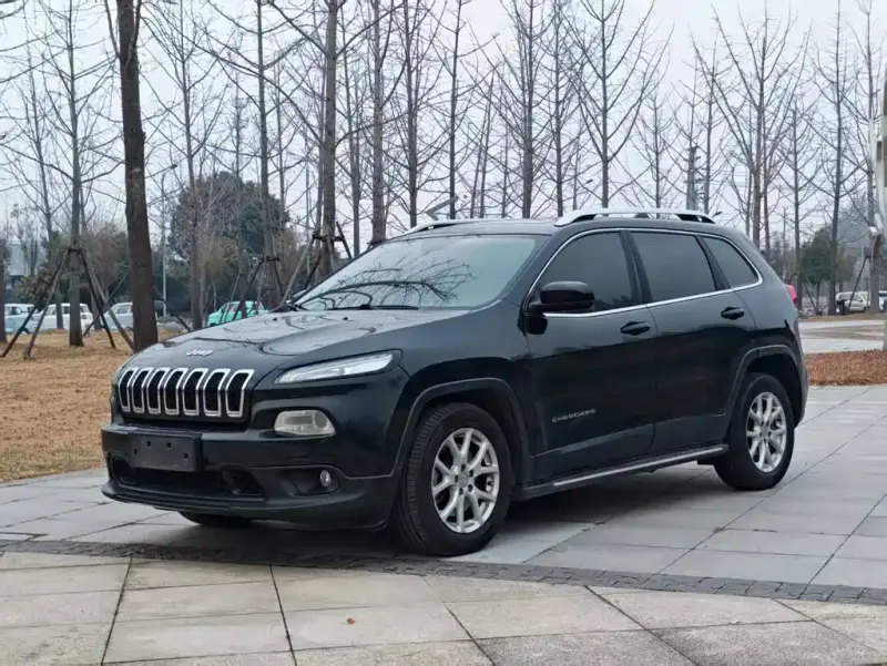 Jeep Cherokee, 2016