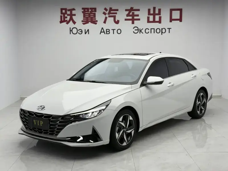 Hyundai Elantra, 2023