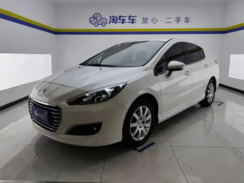 Peugeot 308, 2015