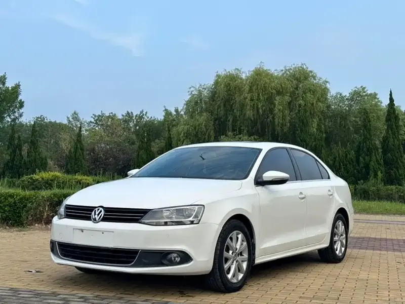 Volkswagen Sagitar, 2012