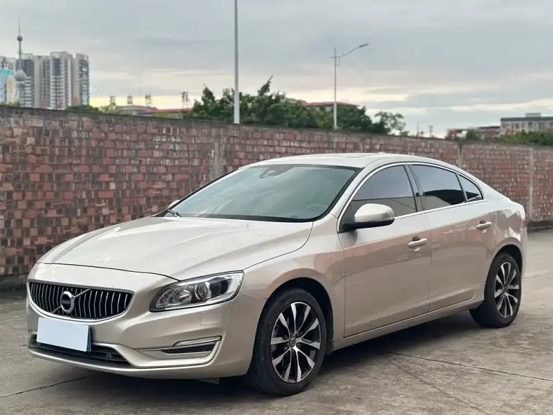 Volvo S60, 2020