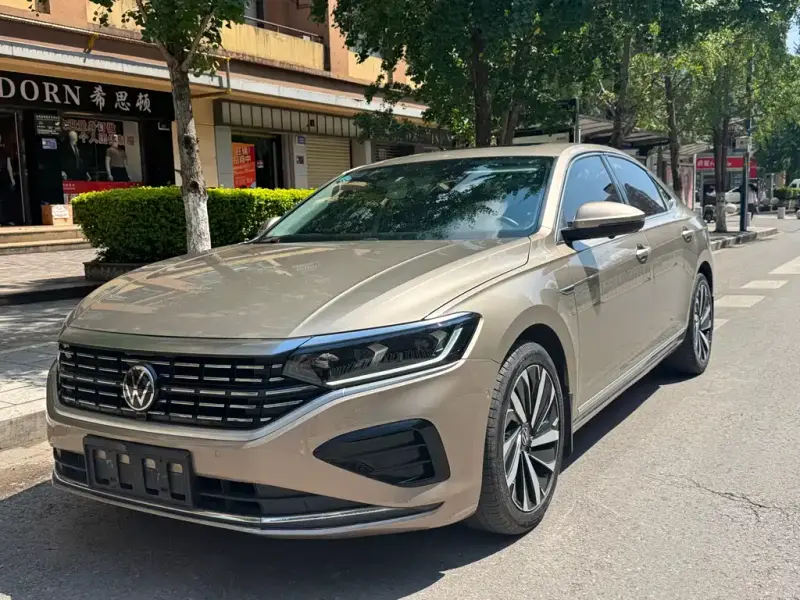 Volkswagen Passat, 2022