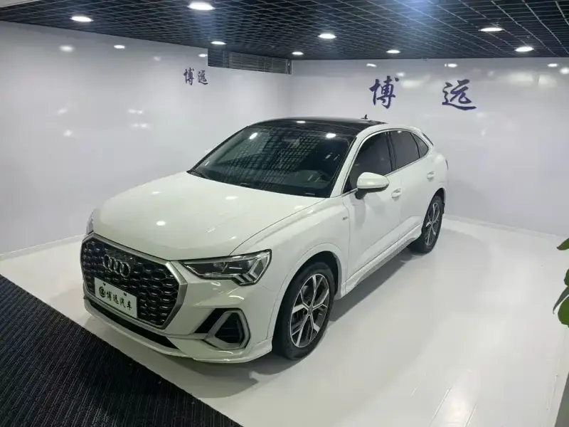 Audi Q3 Sportback, 2021