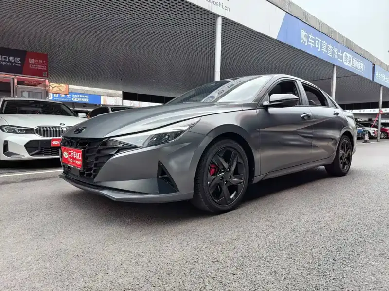 Hyundai Elantra, 2023