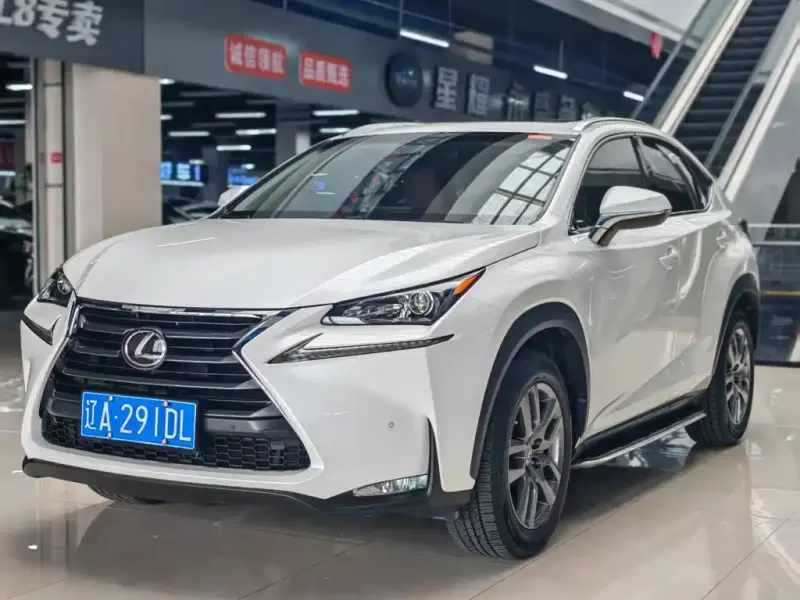 Lexus NX, 2017