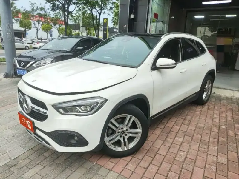 Mercedes-Benz GLA, 2022