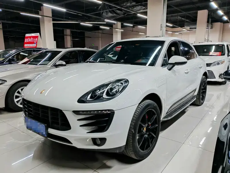 Porsche Macan, 2014