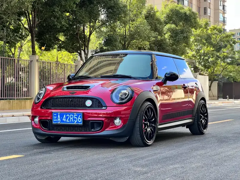 MINI Mini, 2013