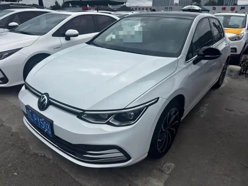Volkswagen Golf, 2023