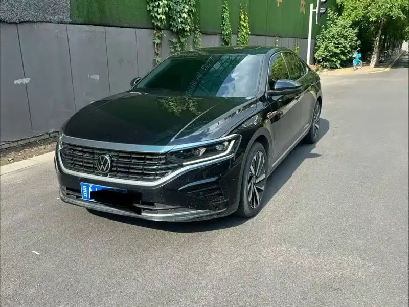 Volkswagen Passat, 2023