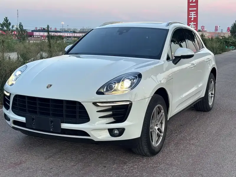Porsche Macan, 2018