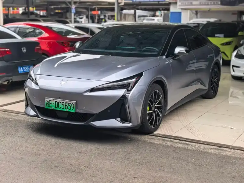 ARCFOX Alpha S5, 2025