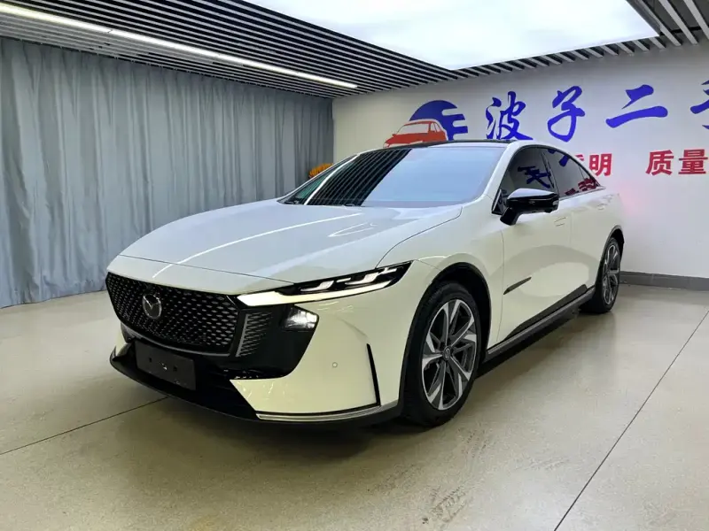 Mazda EZ-6, 2025