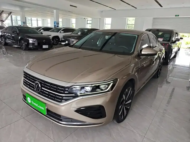 Volkswagen Passat, 2022
