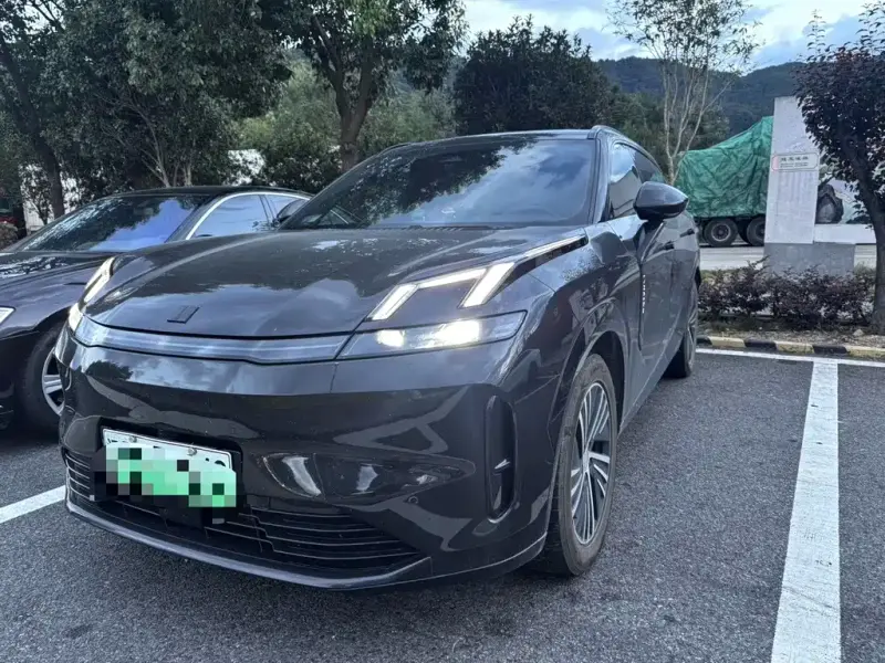 Lynk & Co 08 EM-P, 2024