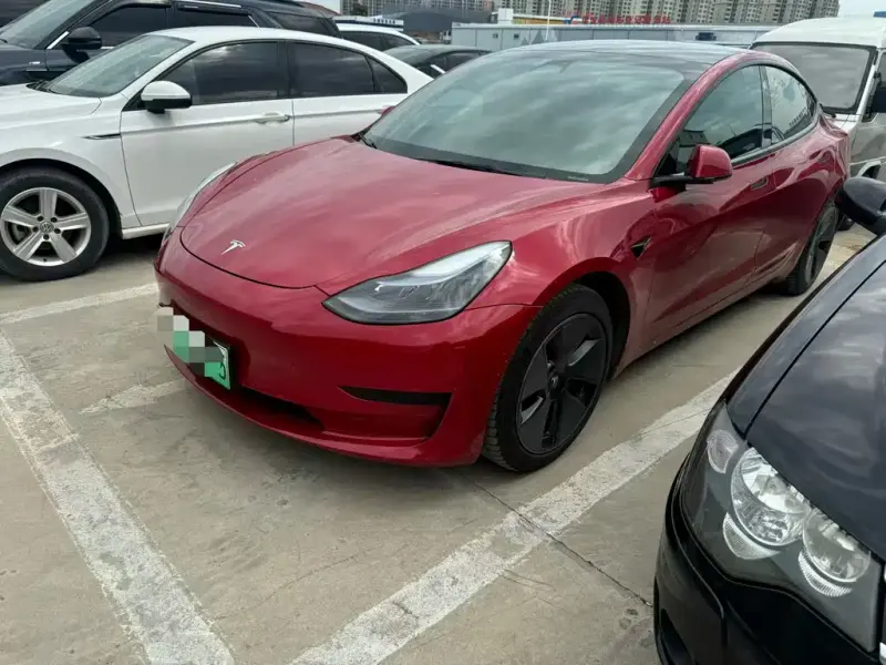 Tesla Model 3, 2022