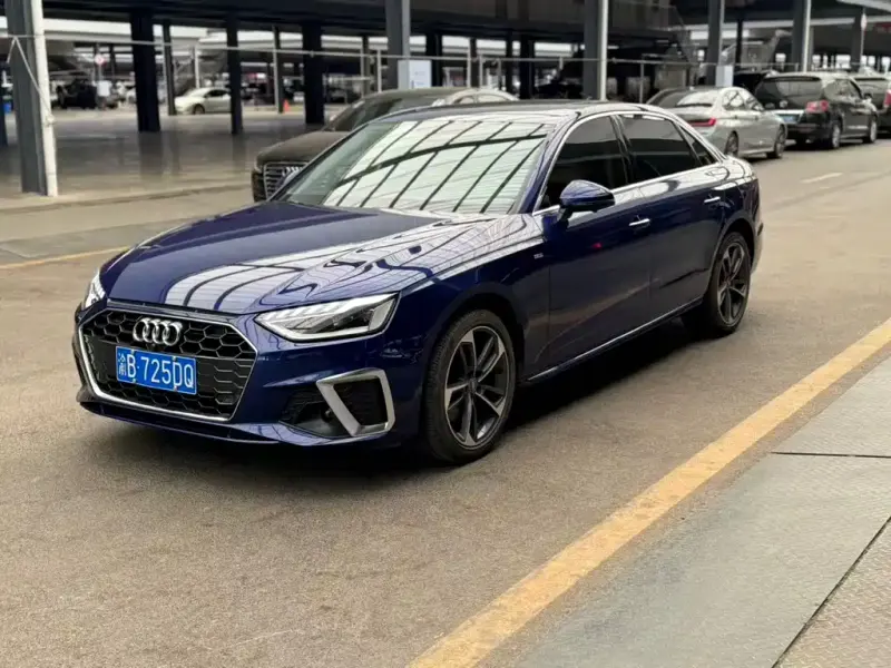 Audi A4L, 2021