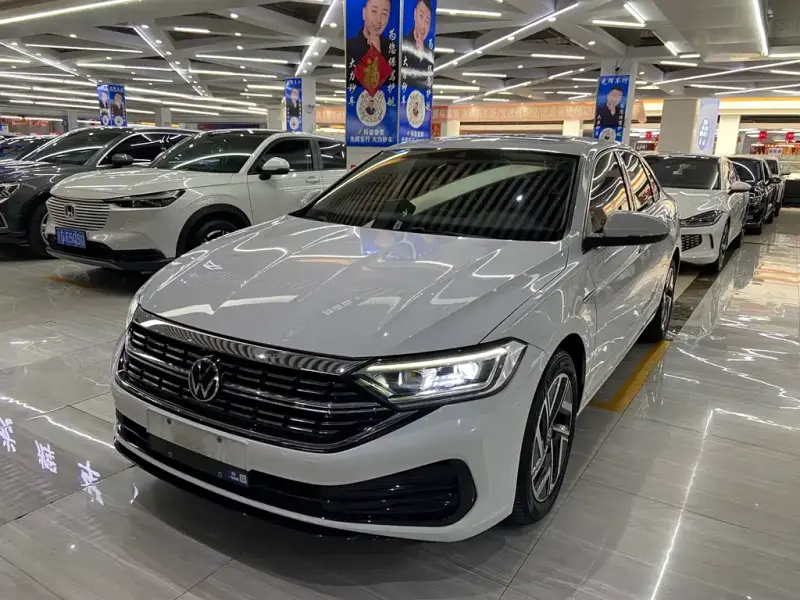 Volkswagen Sagitar, 2022