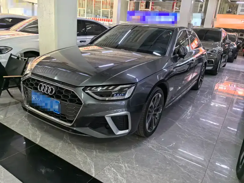 Audi A4L, 2021